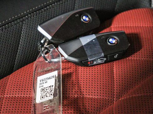 Used 2026 BMW X6 xDrive40i w/ Climate Comfort Package AWD/4WD image 30