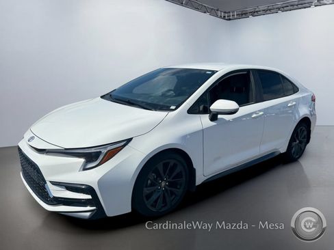 Used 2026 Toyota Corolla SE w/ Carpet Mat Package (TMS) FWD image 8