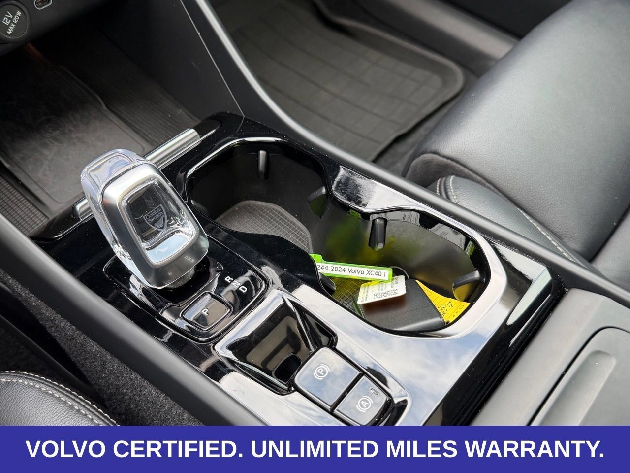 Certified 2024 Volvo XC40 B5 Plus w/ Protection Package Premier AWD/4WD image 20