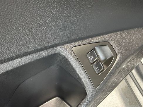 Used 2024 Volkswagen Jetta SE FWD image 15