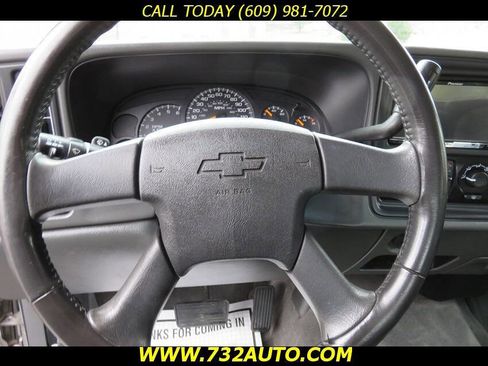 Used 2004 Chevrolet Avalanche 4x4 image 29
