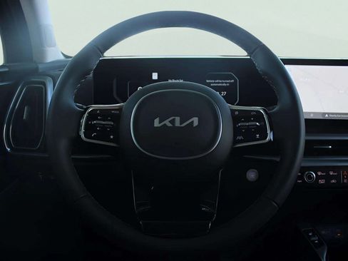 Used 2025 Kia Sorento SX FWD image 18