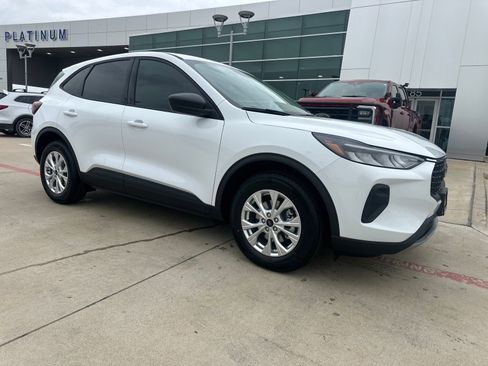 New 2026 Ford Escape Active image 7