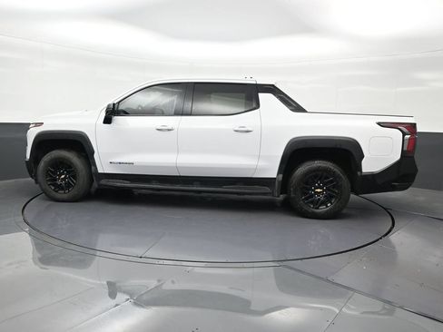 Used 2025 Chevrolet Silverado EV LT AWD/4WD image 2