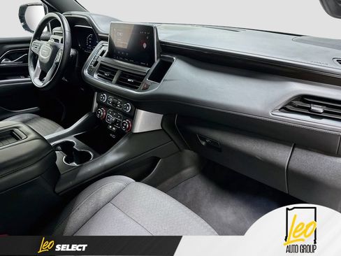 Used 2024 GMC Yukon XL SLE AWD/4WD image 29