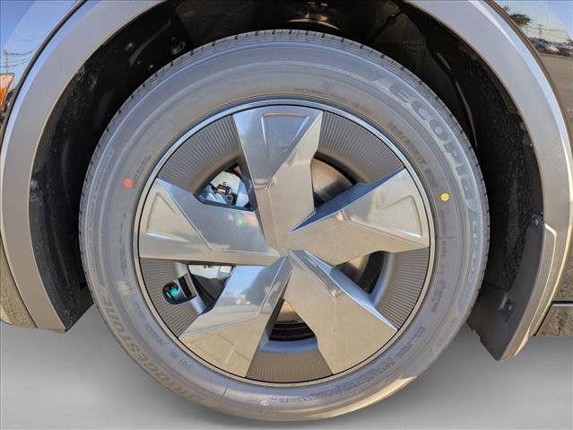 Used 2026 Toyota Prius Plug-In Hybrid FWD image 25