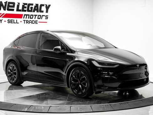 Used 2023 Tesla Model X AWD/4WD image 3