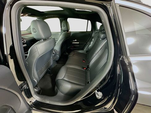 Certified 2023 Mercedes-Benz GLA 250 4MATIC image 30