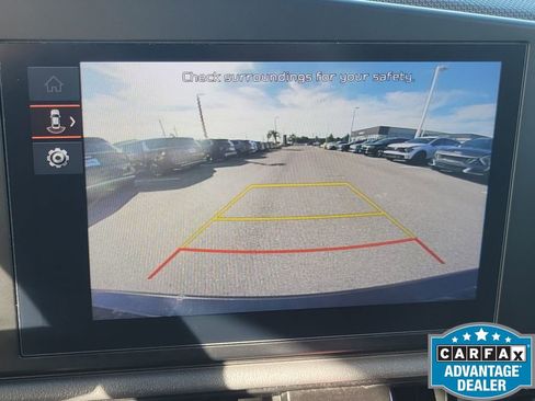 Used 2023 Kia Niro LX image 22