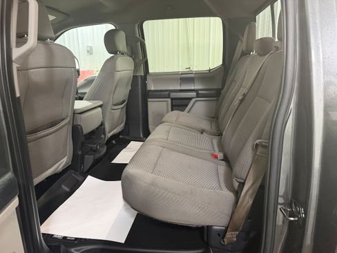 Used 2018 Ford F150 XLT w/ Equipment Group 302A Luxury AWD/4WD image 11