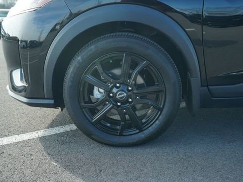 Used 2024 Nissan Kicks SR image 10