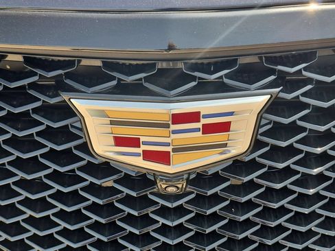 New 2025 Cadillac Escalade ESV Sport w/ LPO, Floor Liner Package AWD/4WD image 32