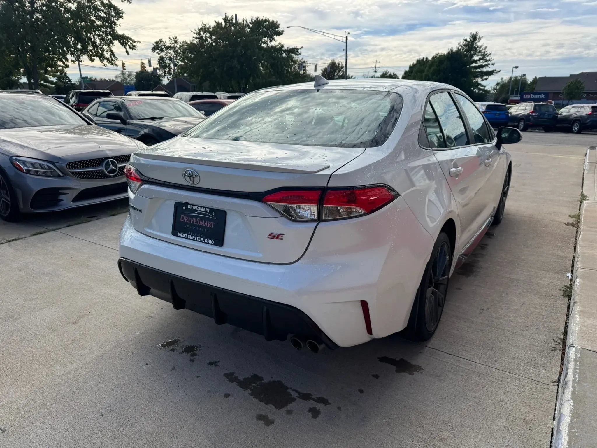 Used 2024 Toyota Corolla SE FWD image 4