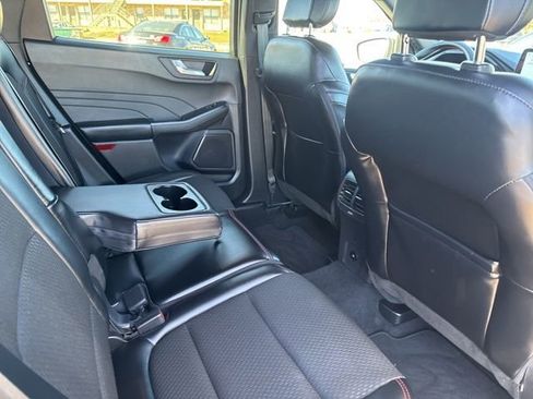 Used 2025 Ford Escape ST-Line image 18