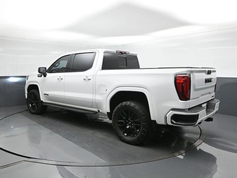 Used 2022 GMC Sierra 1500 AT4 w/ AT4 Premium Package image 5