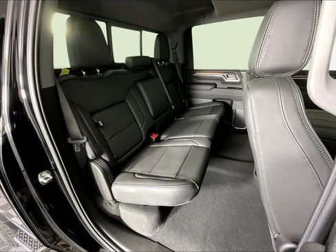 New 2026 GMC Sierra 3500 Denali w/ Denali Reserve Package AWD/4WD image 11