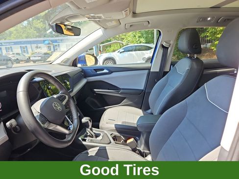Used 2024 Volkswagen Taos SE FWD image 8