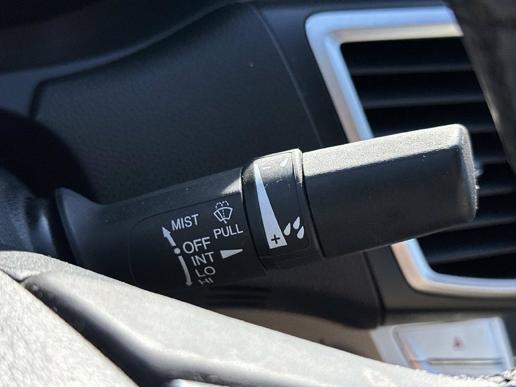 Used 2015 Honda Accord EX-L image 24