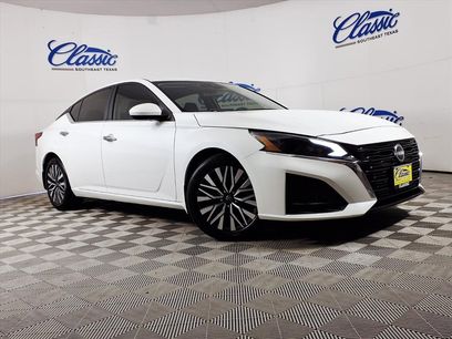 Used 2024 Nissan Altima 2.5 SV w/ SV Premium Package