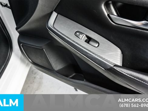 Used 2024 Nissan Sentra SV FWD image 40
