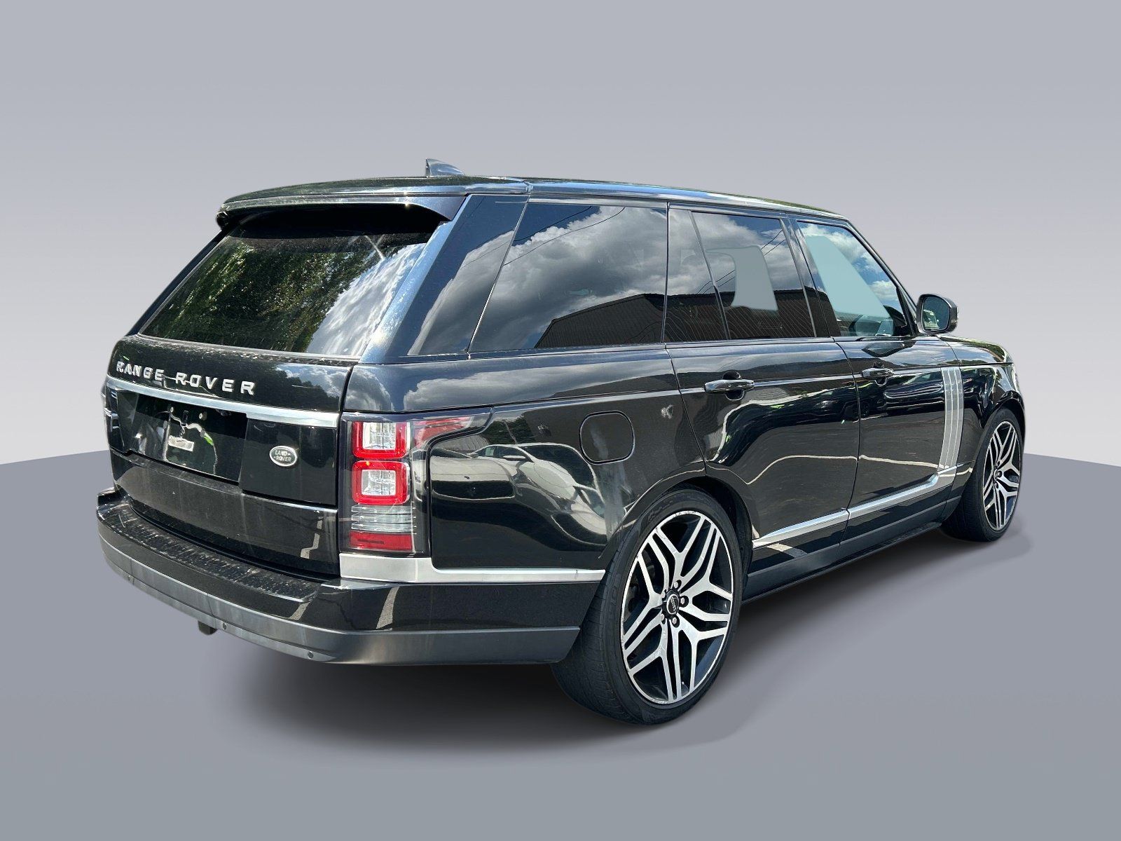 Used 2017 Land Rover Range Rover HSE AWD/4WD image 3