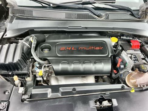 Used 2022 Jeep Compass Latitude FWD image 10