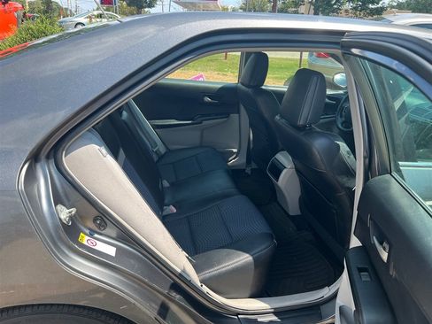 Used 2012 Toyota Camry LE FWD image 17