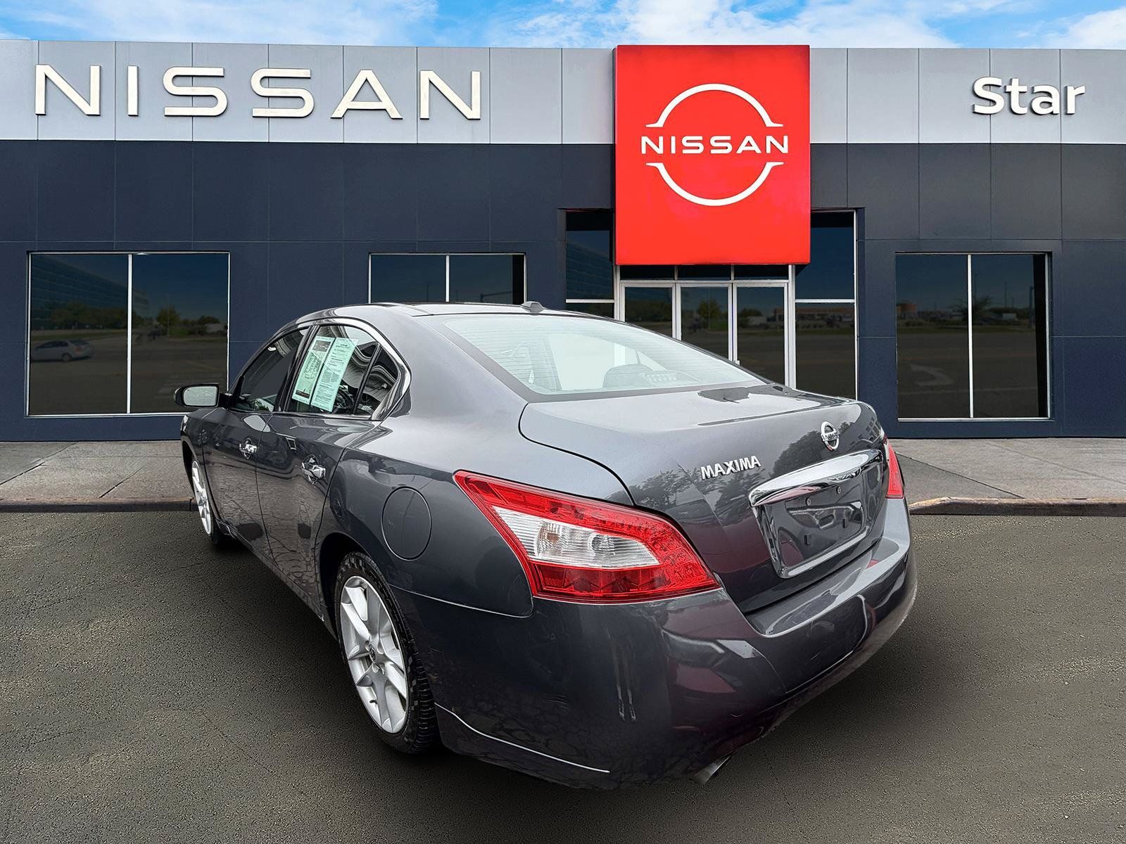 Used 2010 Nissan Maxima 3.5 SV w/ Premium Pkg FWD image 4