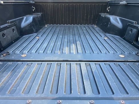 Used 2016 Toyota Tacoma TRD Sport image 5