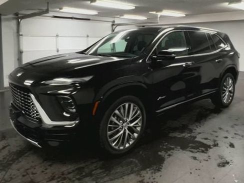 Certified 2025 Buick Enclave Avenir w/ Super Cruise Package FWD image 4