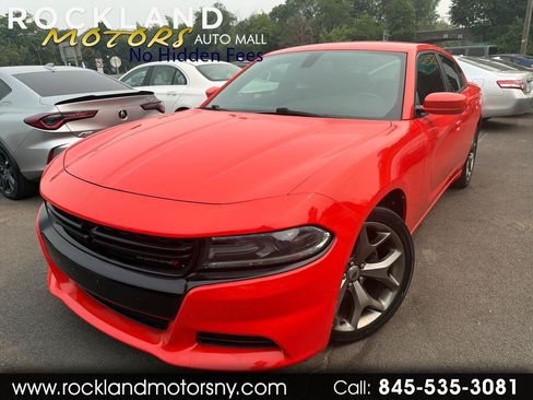 Used 2017 Dodge Charger SXT w/ Rallye Group RWD image 1