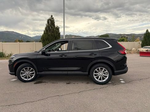 Used 2025 Honda CR-V EX image 10