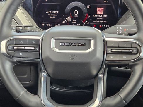 Used 2025 GMC Yukon Denali AWD/4WD image 16