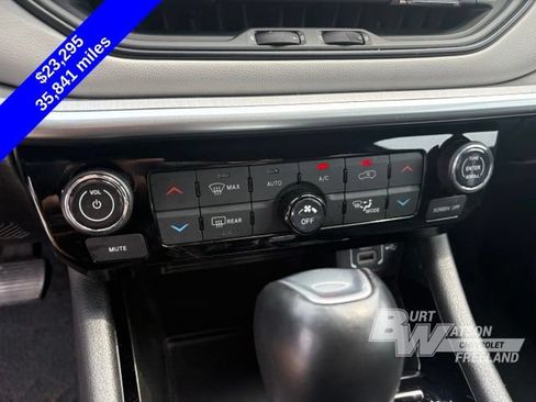 Used 2025 Jeep Compass Limited AWD/4WD image 19