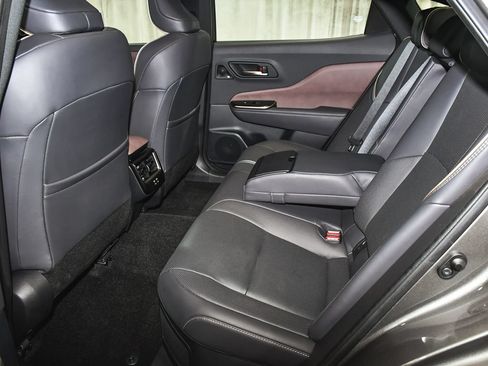Used 2024 Toyota Crown AWD/4WD image 49