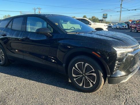 New 2026 Chevrolet Blazer EV LT image 3