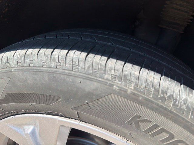 Used 2024 Honda HR-V LX image 12