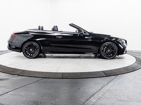Used 2024 Mercedes-Benz CLE 450 4MATIC Cabriolet image 37