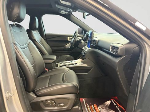 Used 2020 Ford Explorer ST w/ Premium Technology Package AWD/4WD image 22