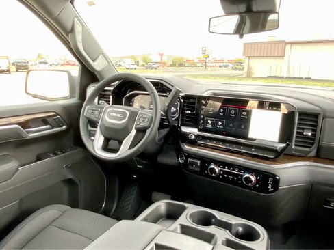 New 2025 GMC Sierra 1500 SLE w/ Preferred Package image 40