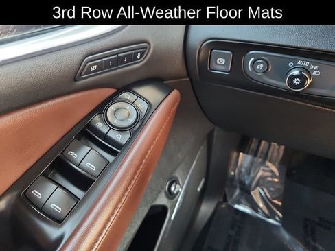 Used 2019 Buick Enclave Avenir w/ Avenir Technology Package AWD/4WD image 39