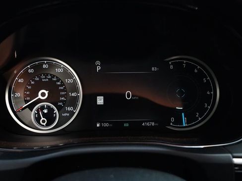 Used 2023 Genesis GV70 2.5T w/ Select Package image 22