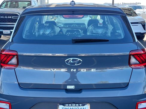 New 2026 Hyundai Venue SE FWD image 19