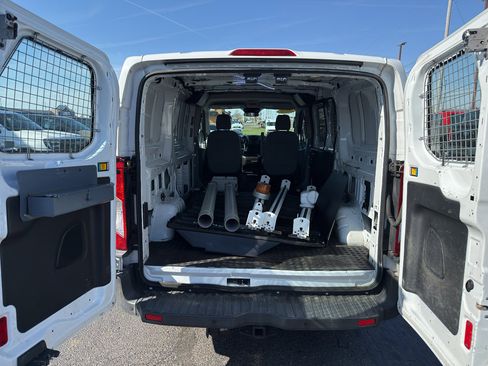 Used 2016 Ford Transit 250 130 Low Roof RWD image 21