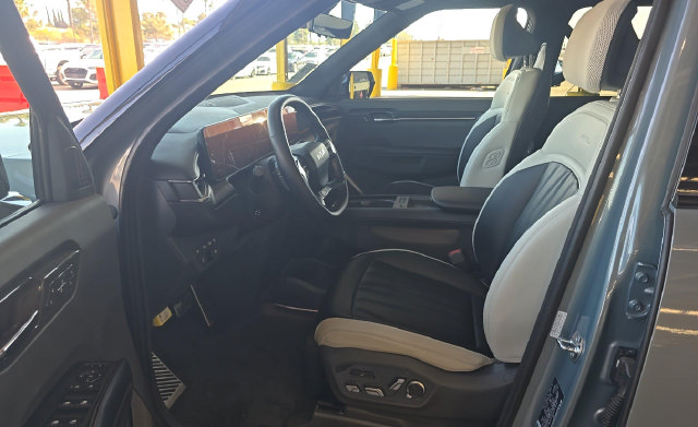 Used 2024 Kia EV9 GT-Line AWD/4WD image 5