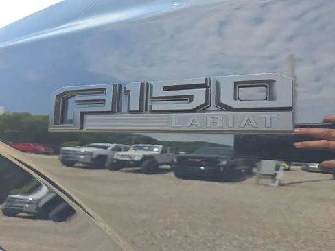Used 2020 Ford F150 Lariat w/ Equipment Group 502A Luxury AWD/4WD image 9