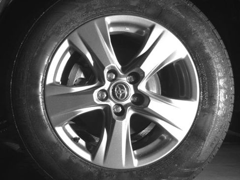Used 2024 Toyota RAV4 XLE AWD/4WD image 24