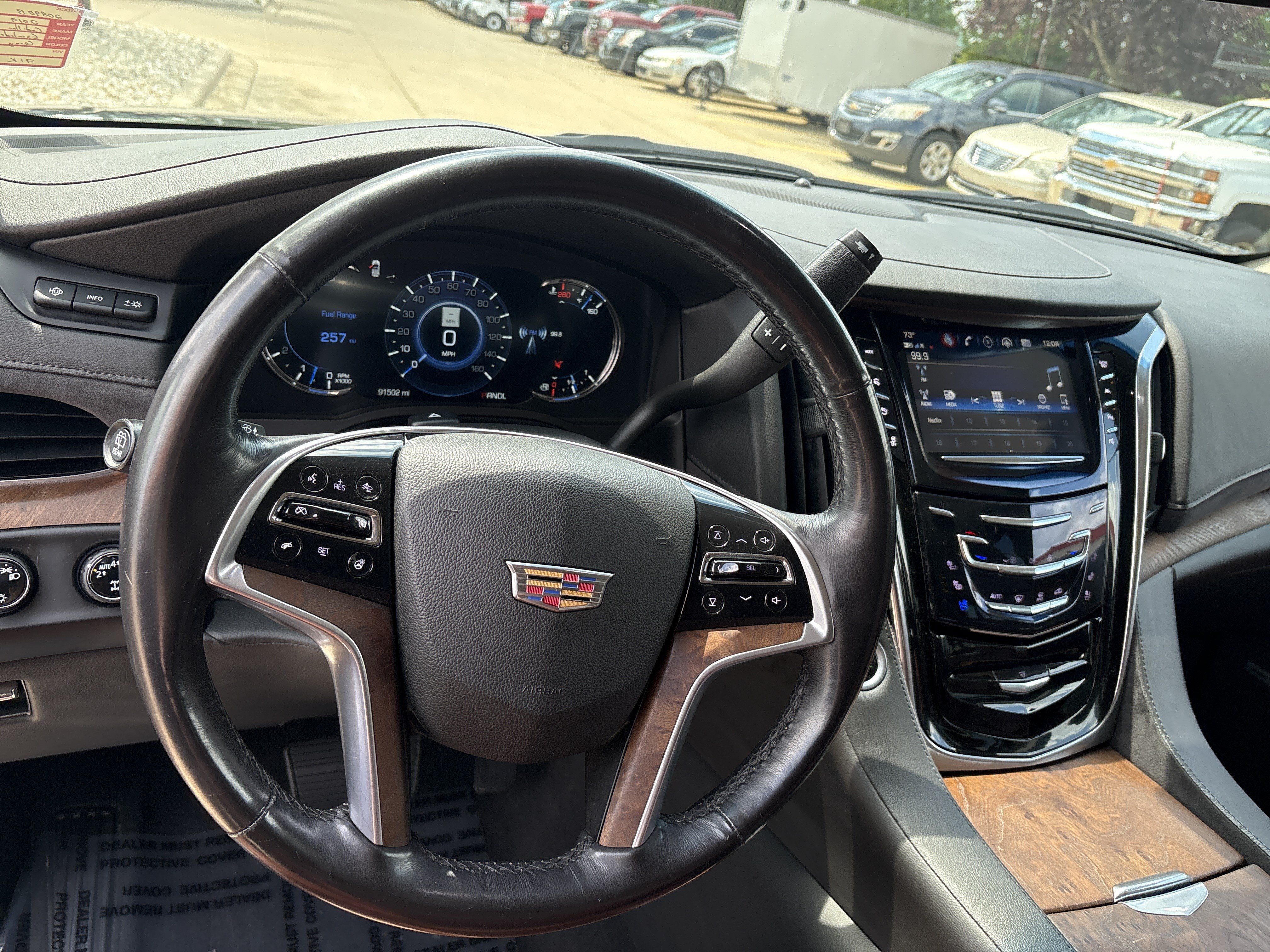 Used 2019 Cadillac Escalade ESV Premium Luxury AWD/4WD image 22