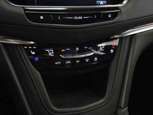 Used 2019 Cadillac XT5 Platinum AWD/4WD image 33