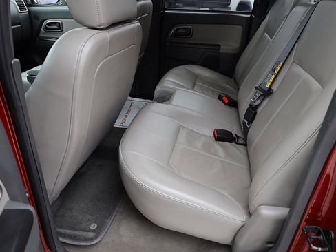 Used 2005 Chevrolet Colorado LS image 17